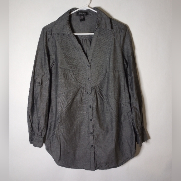 Industry 212 grey button up size medium - Picture 1 of 8